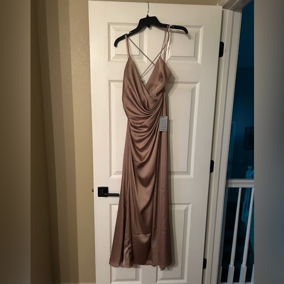 Fame Partners NWT Metallic Dress - Picture 1 of 7